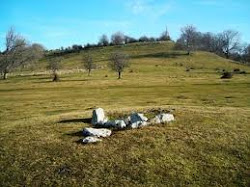 DOLMEN DE LEGAIRE