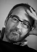 Jan Paul, luie hond. Schrijf voortaan zelf eens wat. Jan Paul, luie hond. Schrijf voortaan zelf eens wat.