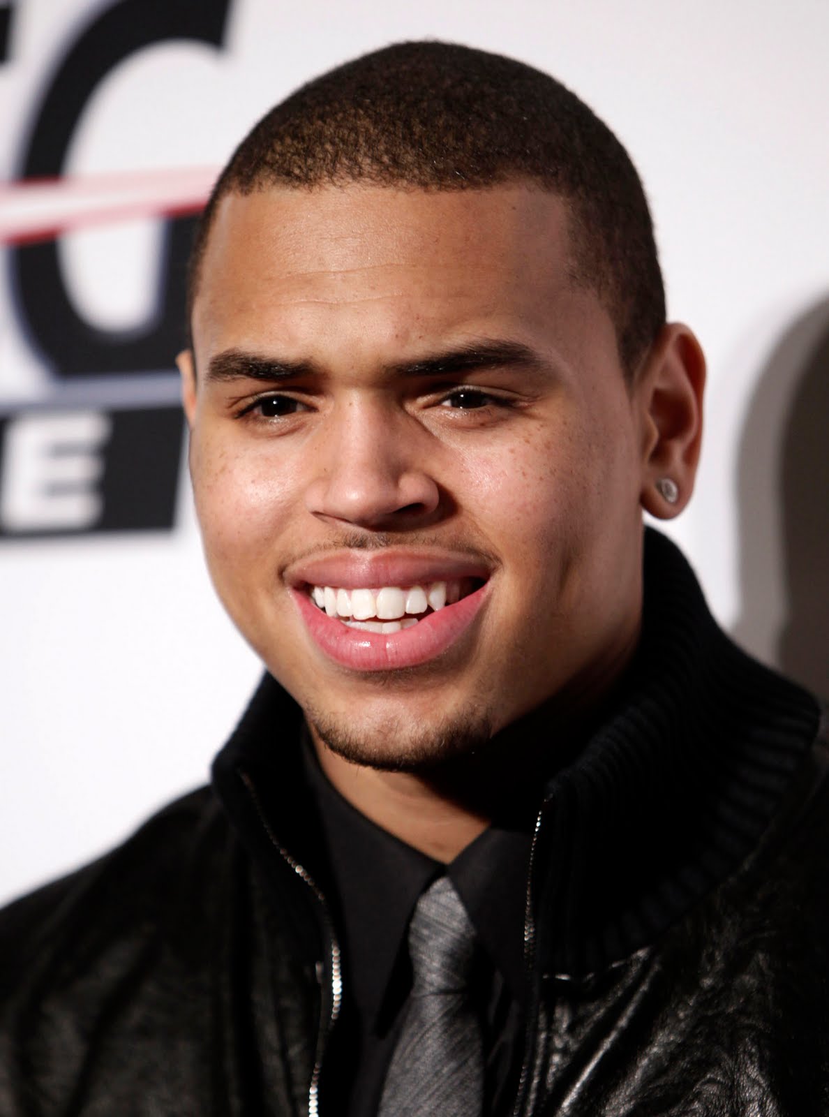 http://4.bp.blogspot.com/_UzKDjjtny_o/TUnvZTj_oZI/AAAAAAAADeA/AeSFUHpNJ1U/s1600/chris_brown_photo_by_ap__615765044a.jpg
