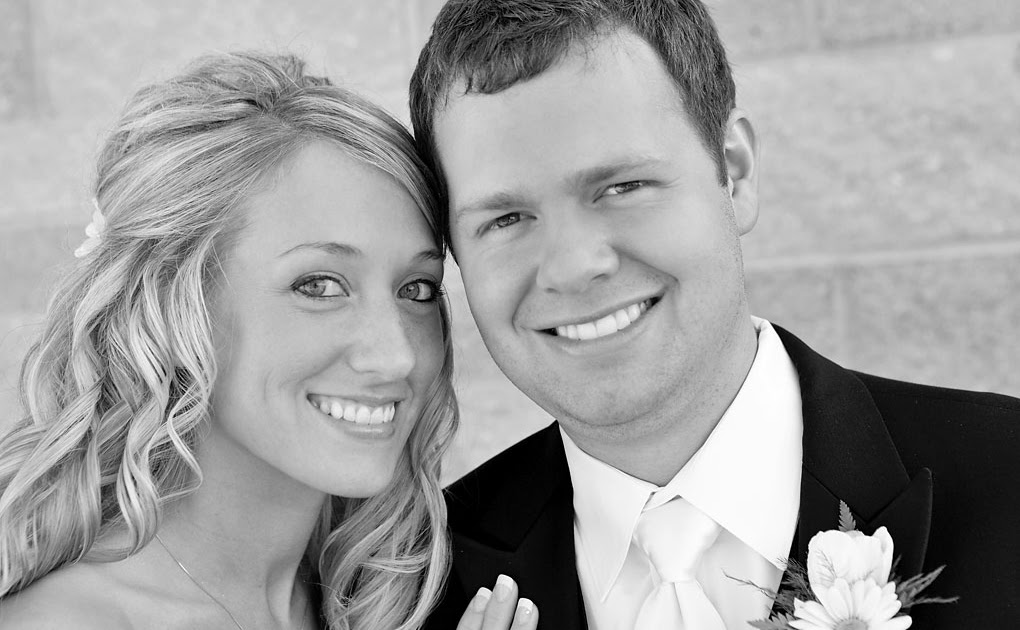 Carmen's Photography Jessica and Kyle Holt's Sioux Falls South Dakota