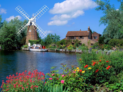 Leeds Castle Kent England For Desktop - leeds castle kent england wallpapers