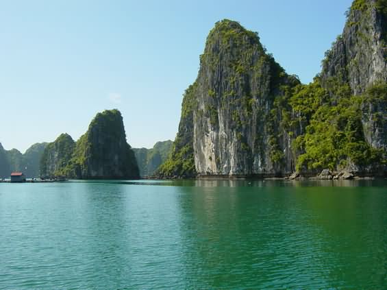 [halong11.JPG]