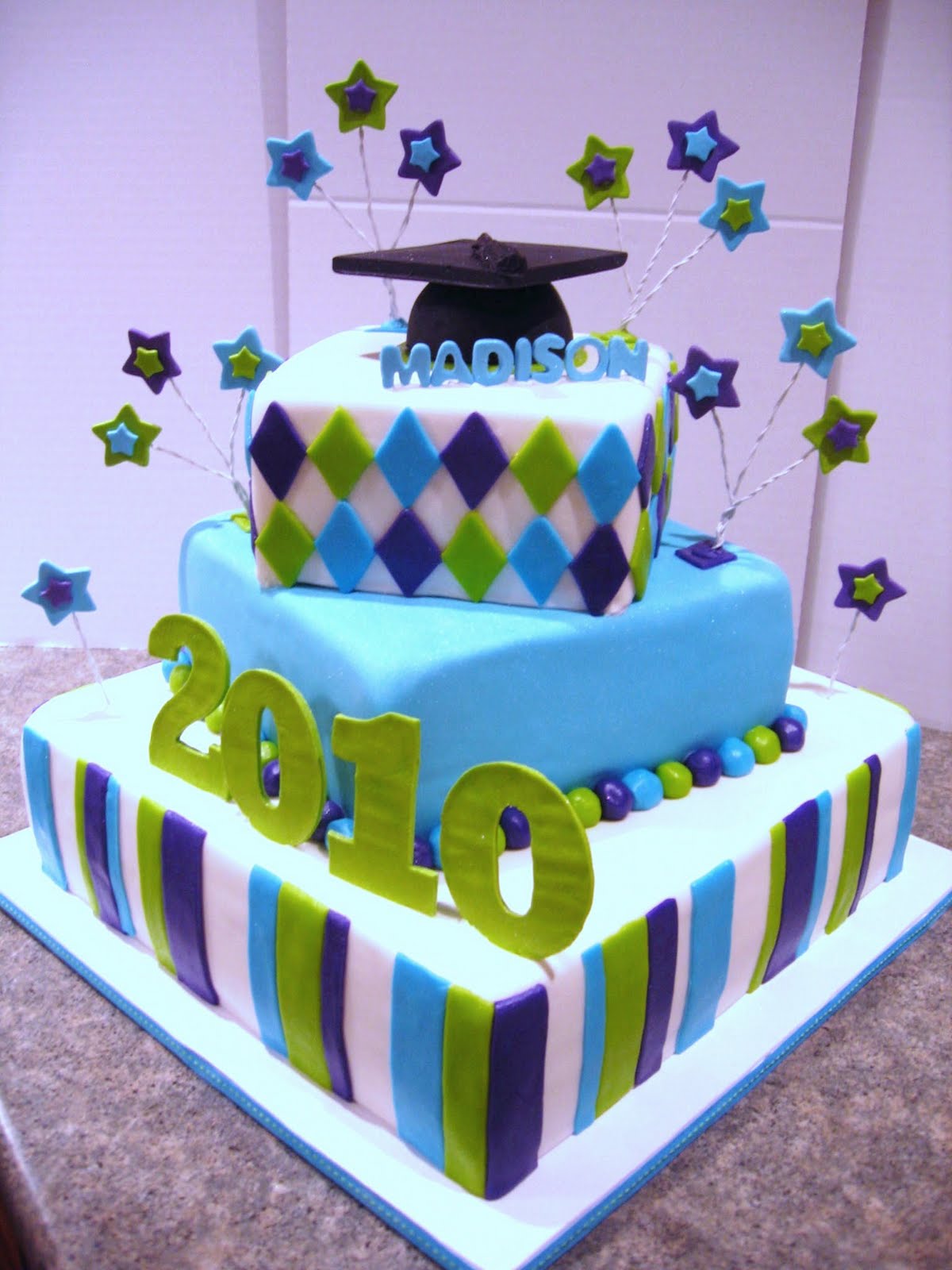 My cakes and treats: Graduation Cakes