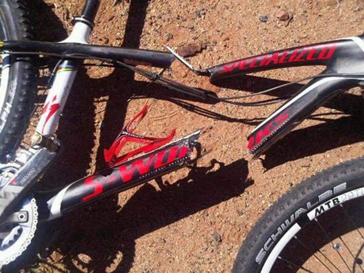 Busted Carbon Specialized SWorks Stumpjumper