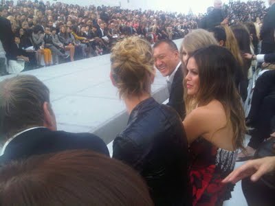http://4.bp.blogspot.com/_V6Nqt3XAMVw/TKCpEyGyGlI/AAAAAAAABr0/jZAsGcsqfdc/s1600/Taylor+Swift+photoshoot+Italia+010.jpg