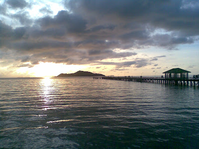 Đặt vé máy bay  Tolitoli, Indonesia