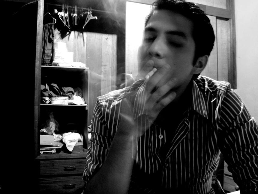 [Smoking.JPG]