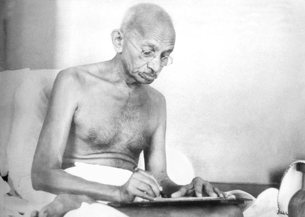[Gandhi_writing_Aug1942.jpg]