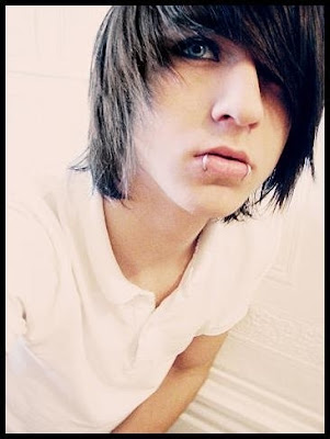 ites portfolios piercings spider bites piercing girls. ites portfolios piercings