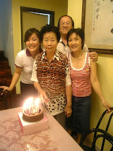 Family Pic Without Kelvin during AhMa's Bday haha