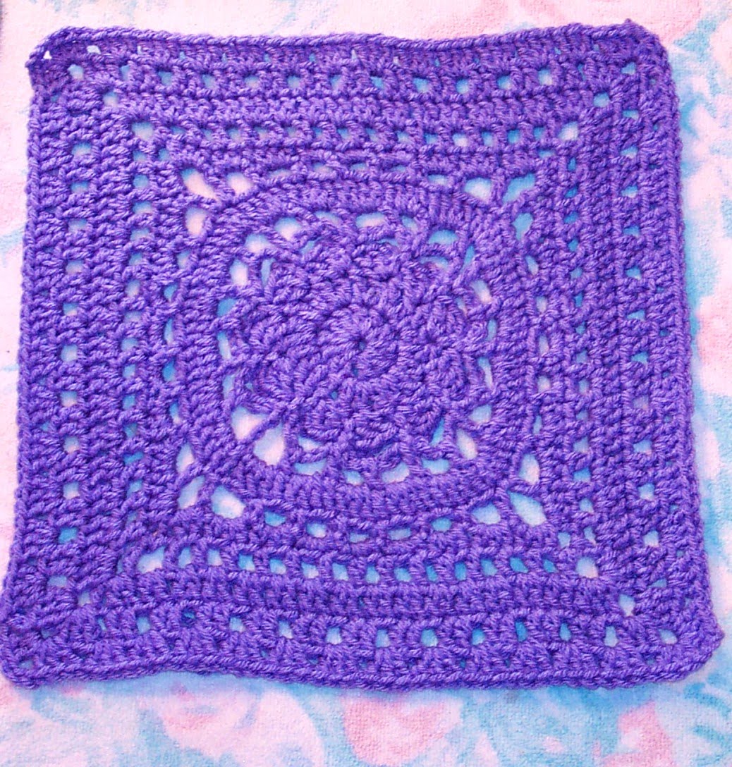 SmoothFox Crochet and Knit: SmoothFoxs Amethyst Square 12x12