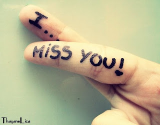 http://4.bp.blogspot.com/_VP5wCCuPfQM/TNX-kOFY9_I/AAAAAAAAAOA/2lOZ5Xw2Ao4/s400/sinto+sua+falta.jpg