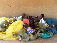 [081202ABOME+kids1.JPG]