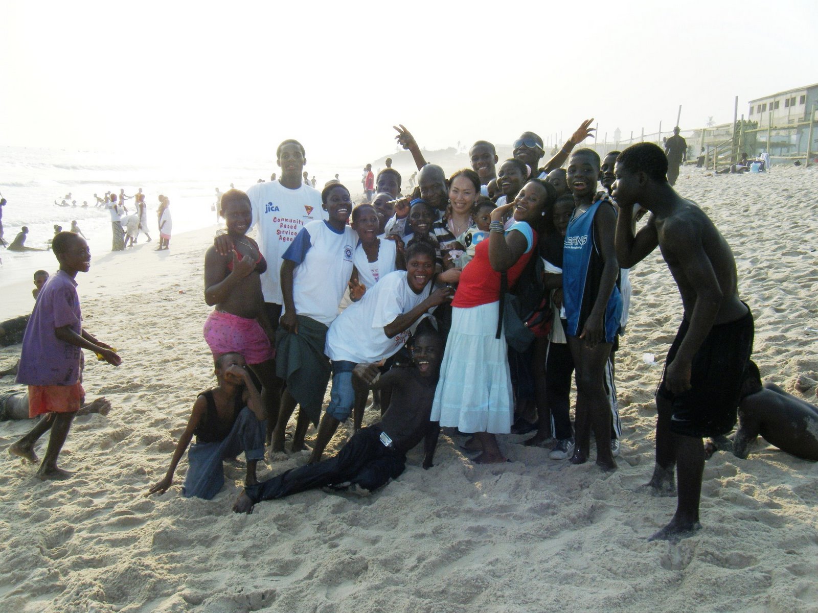 [081220Accra+beach.JPG]