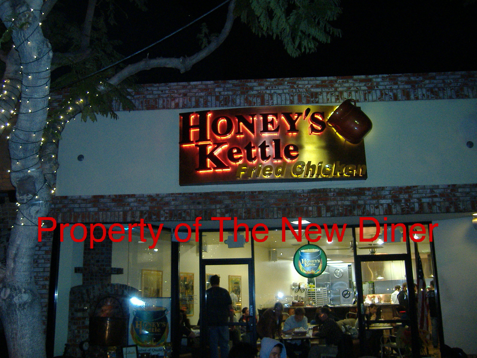 The New Diner Honey's Kettle Fried ChickenCulver City