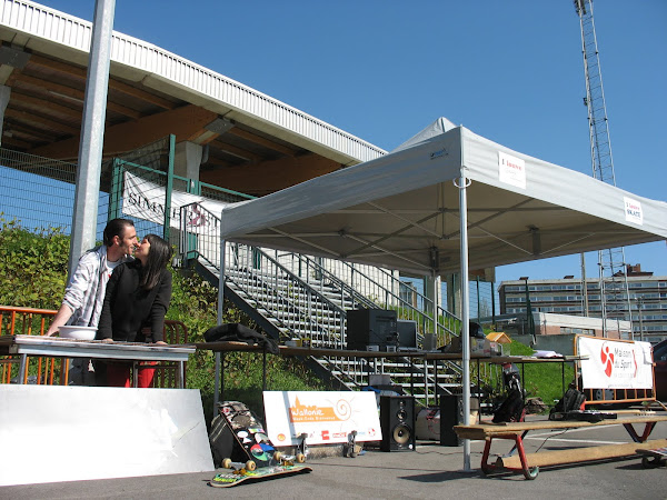 Stand Altern'Active asbl sur le Parking du Stade du Tivoli à La Louvière...