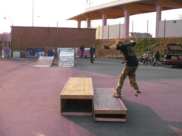 Anthony Nose Slide Back le 1er Avril