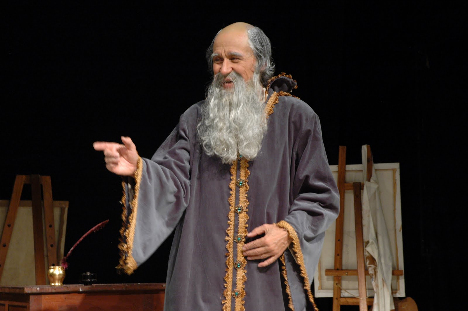 [leonardovacila.JPG]