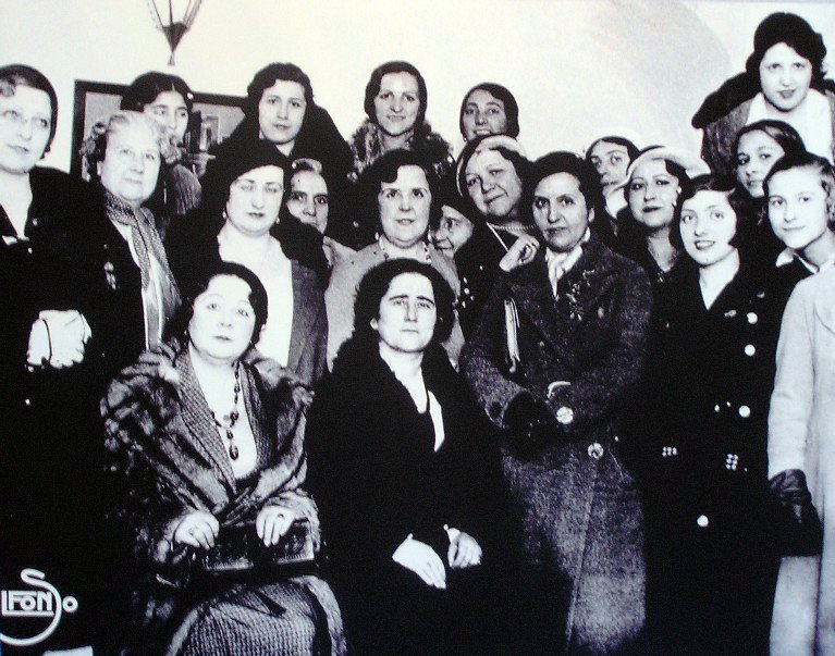 [Voto+femenino+Segunda+República+1933.jpg]