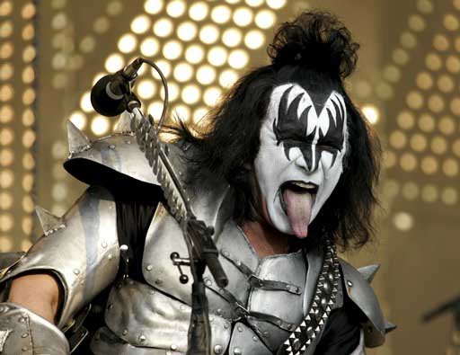 [GENE+SIMMONS+KISS.jpg]