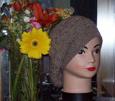 Free Crochet Pattern 40672 Crochet Geometry Wrap and Beret : Lion