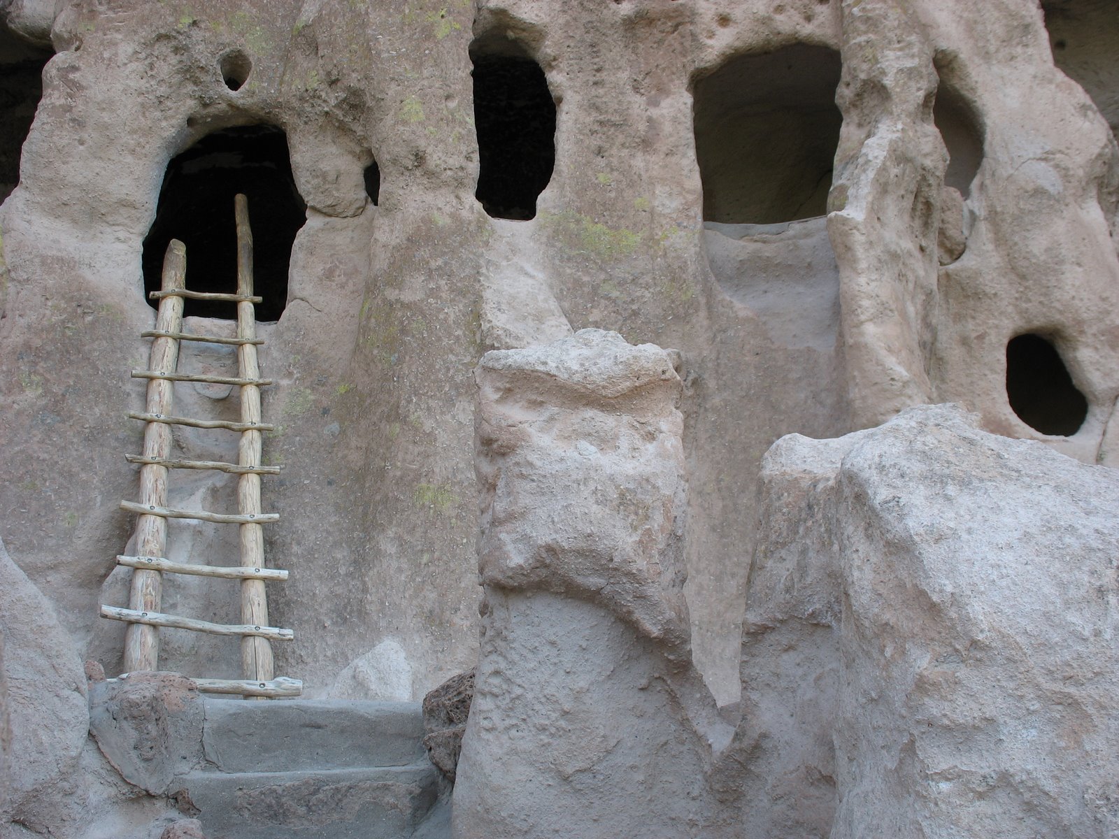 [Bandelier+ruins.jpg]