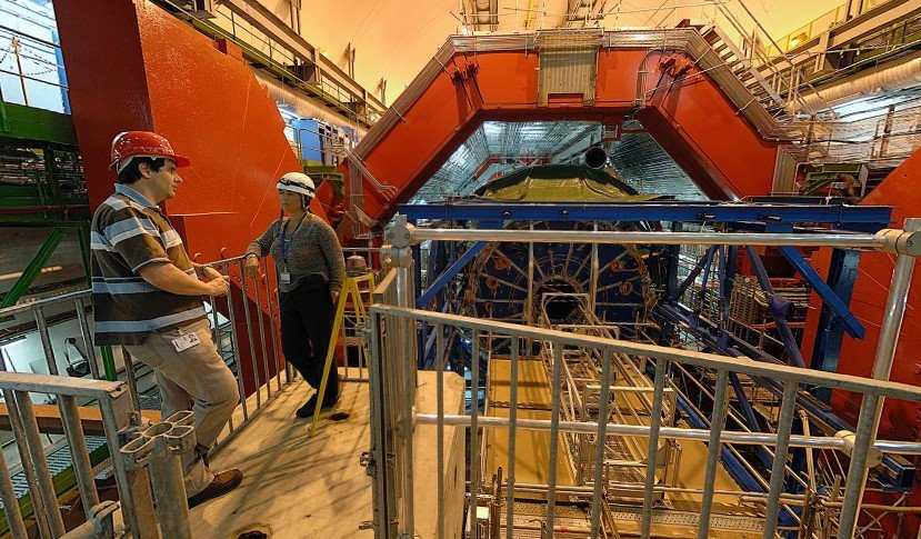[cern2.jpg]
