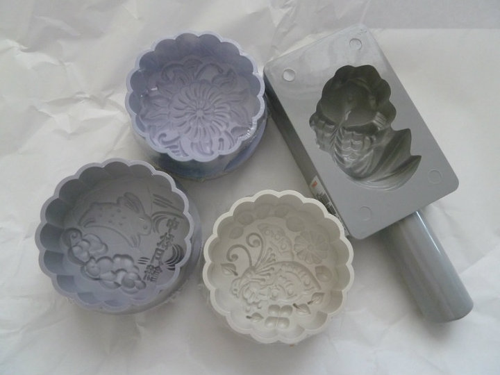 i bake for you ) Mooncake moulds!