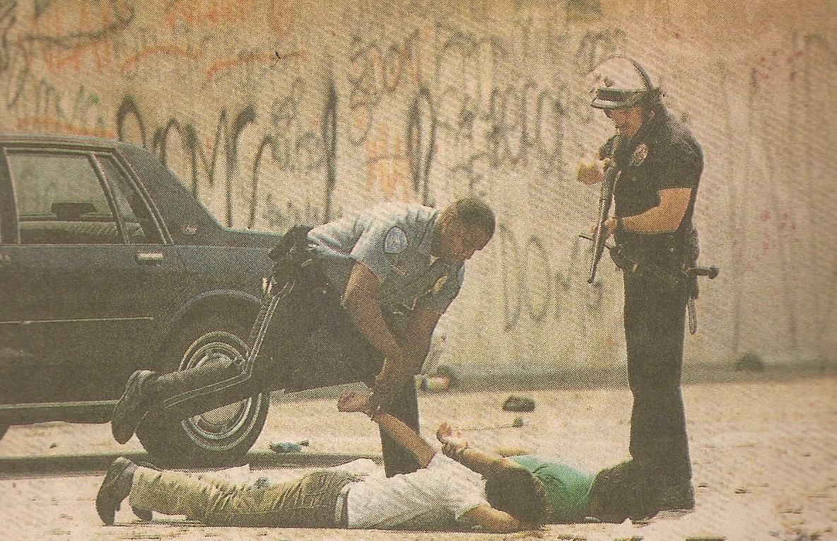 rodney king and the los angeles riots De rellen in los angeles in 1992, ook bekend als de rodney king-opstand veel mensen beweren dat de watts riots van 1965 ook aanleiding zijn tot de rellen. rodney king and the los angeles riots De rellen in los angeles in 1992, ook bekend als de rodney king-opstand veel mensen beweren dat de watts riots van 1965 ook aanleiding zijn tot de rellen.