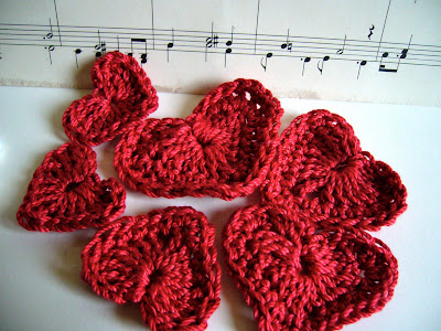 how to crochet a heart Little Birdie Secrets