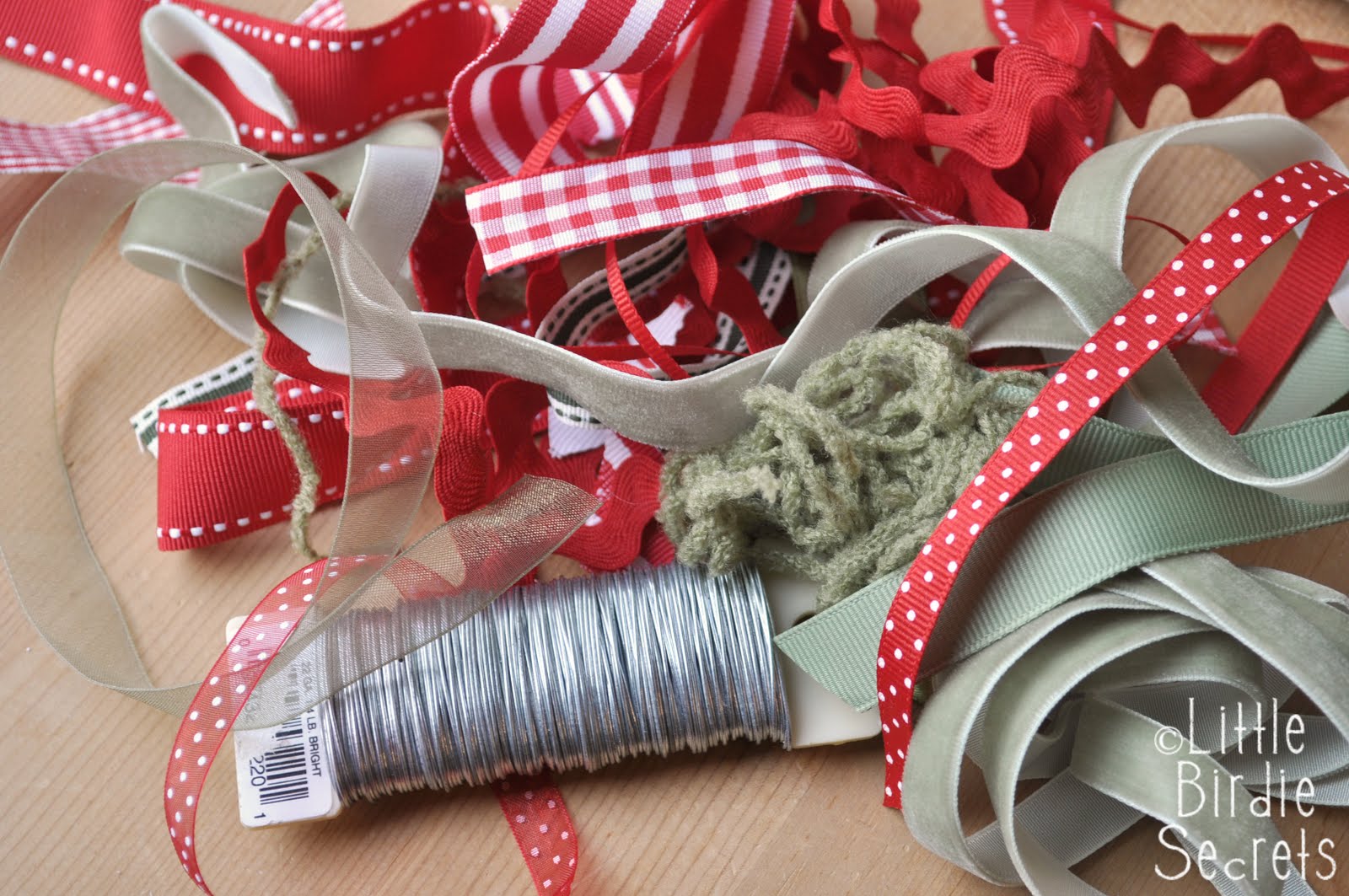 scrappy ribbon wreath ornament {tutorial} Little Birdie Secrets