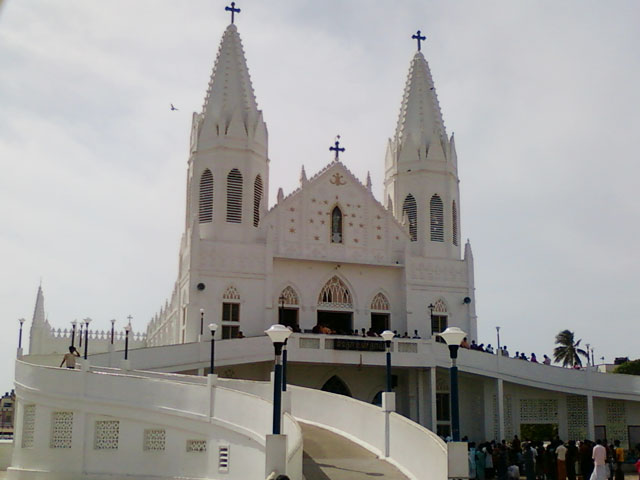[velankanni-church-2.jpg]