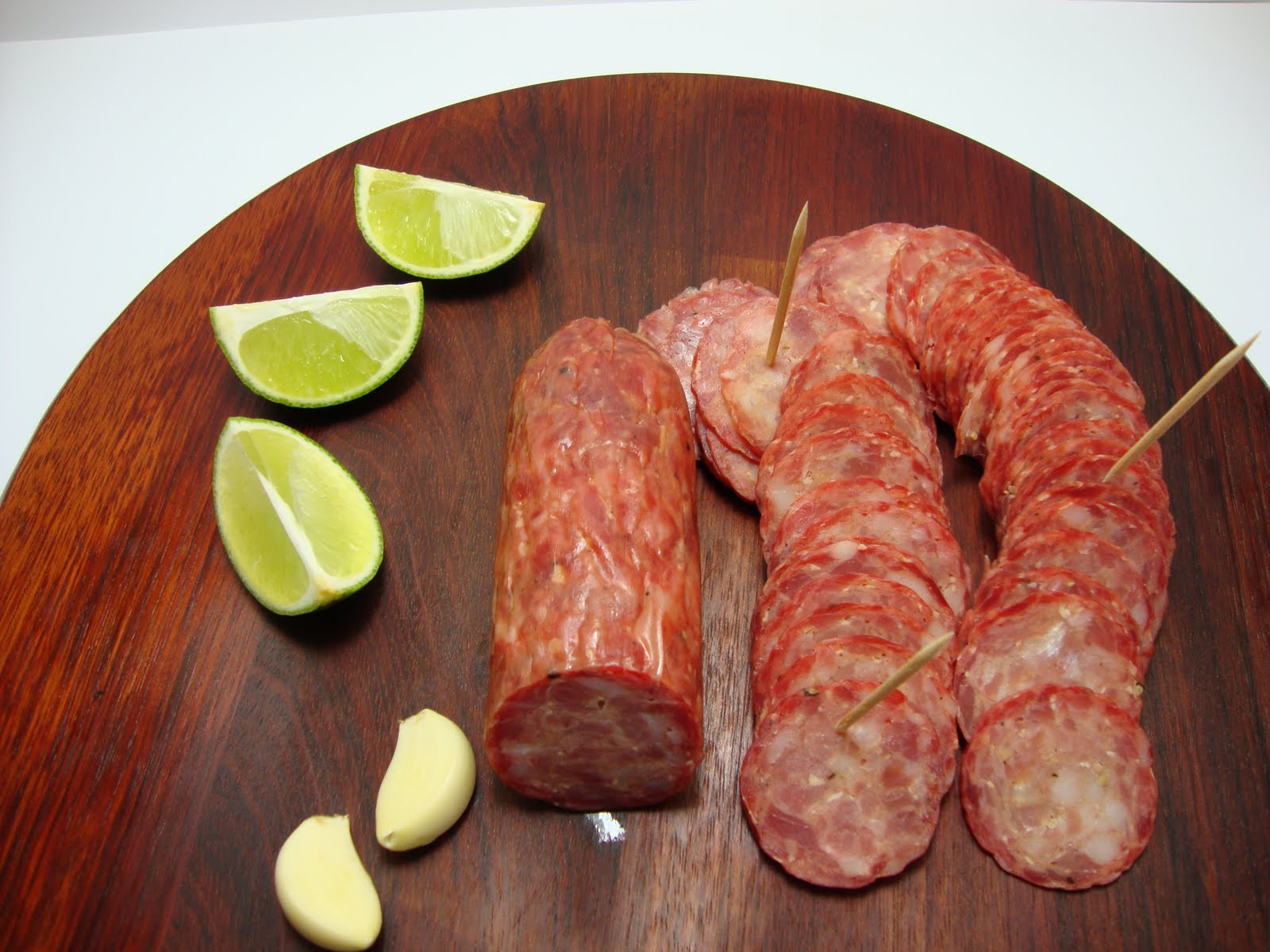 CASA PORTUGAL LINGUIÇAS ARTESANAIS AO ALHO SALAME DEFUMADO