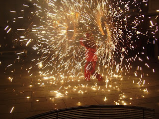 Rodeta doble escampant foc i espurnes Rodeta doble escampant foc i espurnes