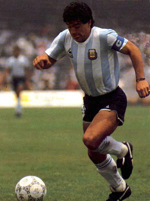 Diego Maradona Top Soccer Player Wallpaper