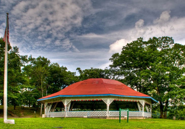 waterbury journal Lakewood Park Carousel by Roger Tregelles