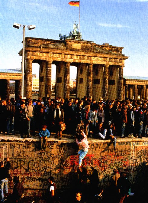 [berlin-wall1.jpg]