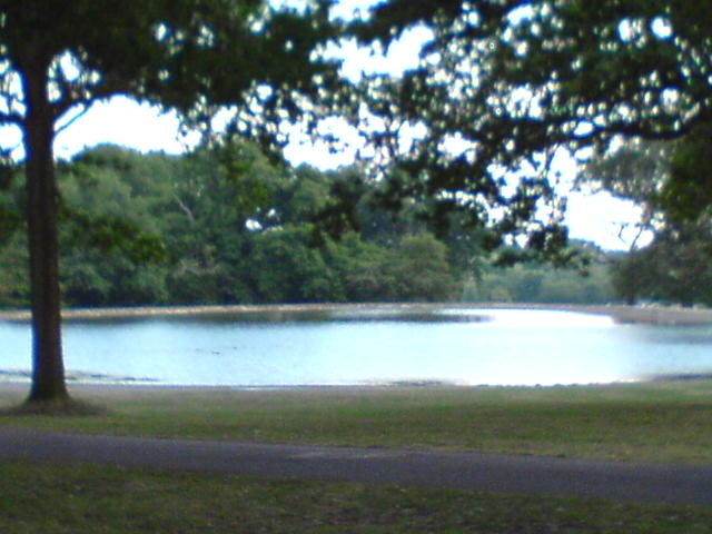 [Approaching+the+lake...JPG]