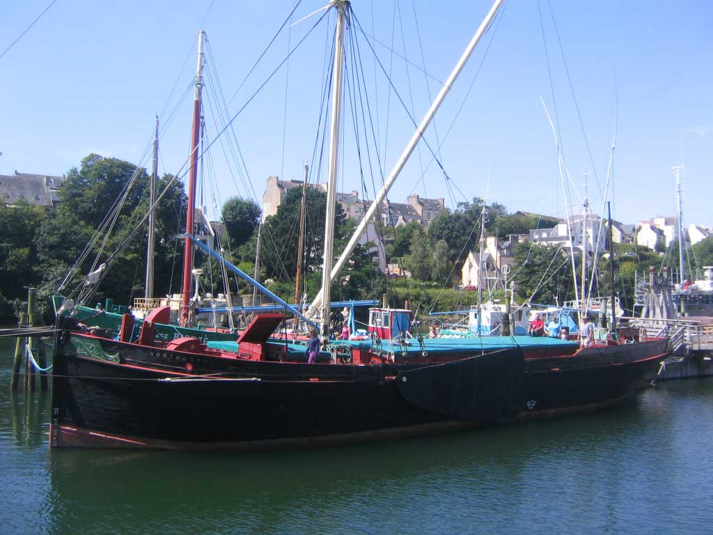 [Douarnenez.jpg]