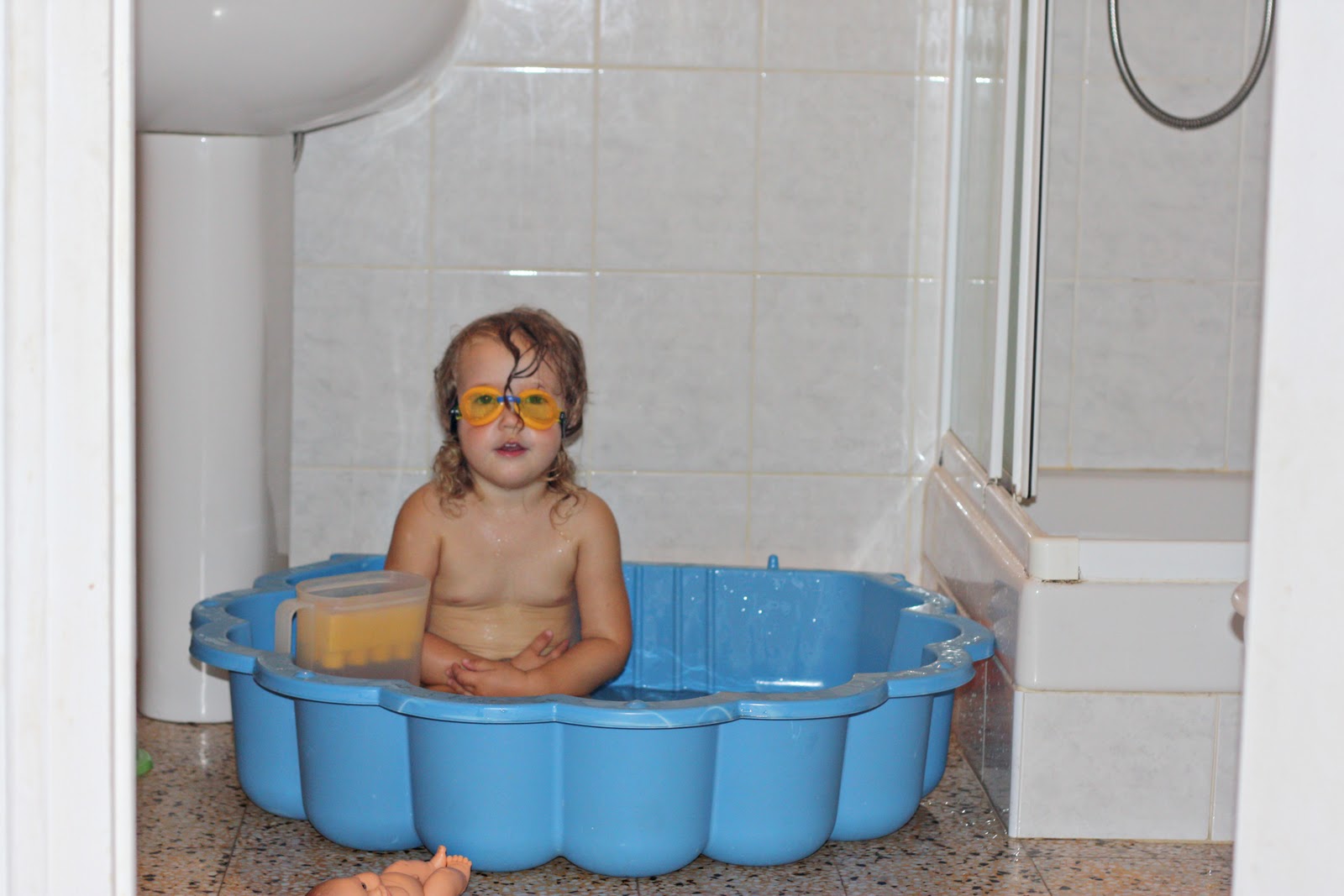 Summer Time How do you do bath time?