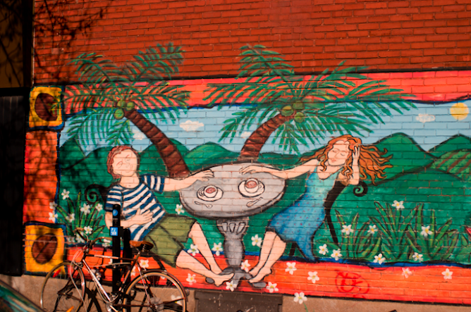 Marquette et Mont Royal (Second Cup)
