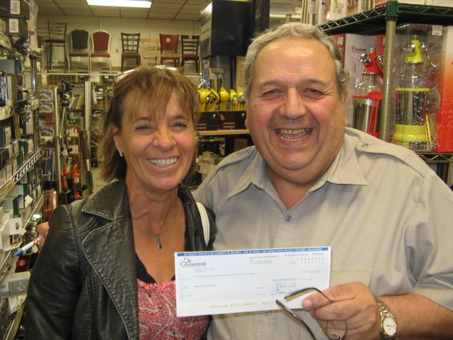 16 Septembre, 2008 - George Monas a gagné le loto?