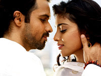What's Life Without a little Spice?: Awarapan Movie Review
