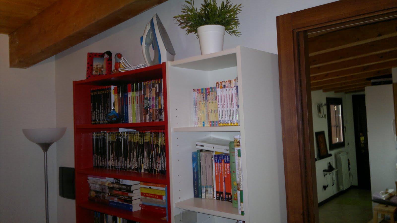 Nowhere in my mind¸.•°•.: la casa (e non è un film horror) Librerie ikea