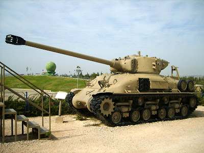 Tanque Sherman mejorado por Israel
