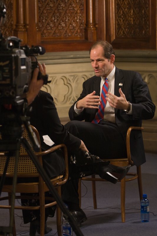 [NY+Now+interview+with+Governor+Spitzer-16[.jpg]