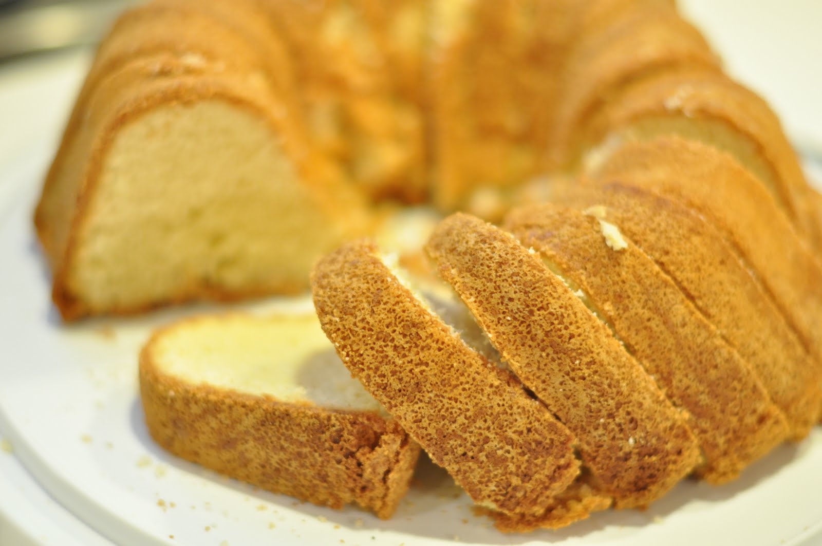 This Mommy Cooks Sweet Treat TuesdayGrandma's Sour Cream Pound Cake