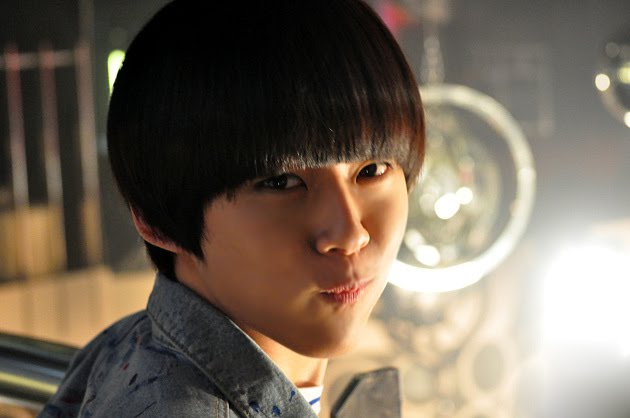 Kiss Me Davao: belated HAPPY BIRTHDAY SHIN DONG HO of U-KISS :)