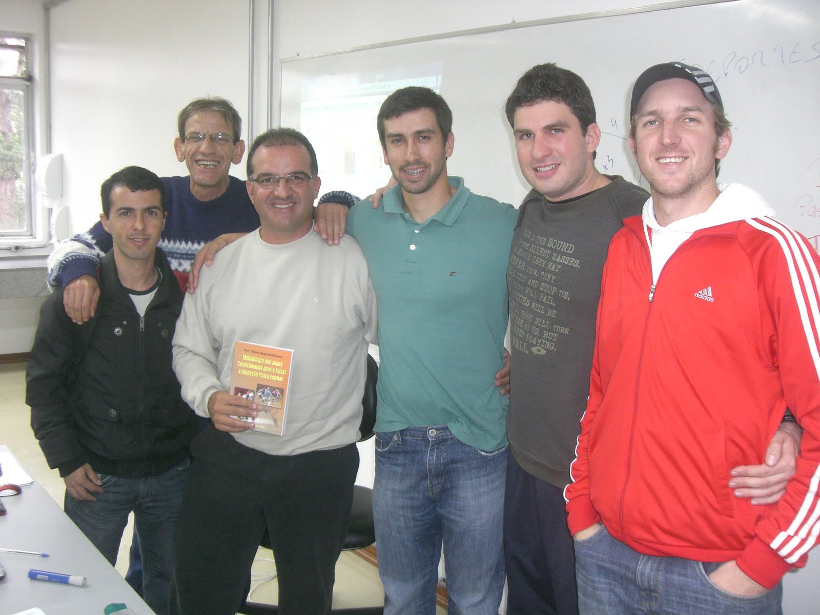 Gestão no Esporte Sogipa: Nos dias 11 e 12 de setembro o professor Otavio  Balzano (UFC) ministrou aula e autografou seu livro para a Turma de Pós em  Futebol e Futsal da