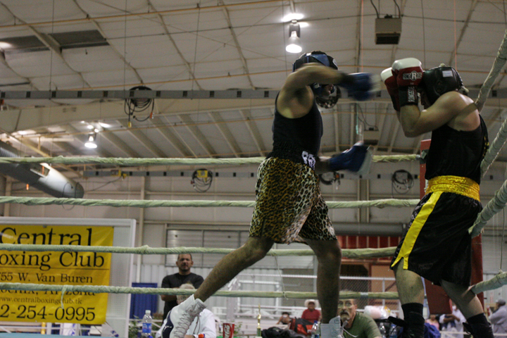 [mofight.16lres.jpg]